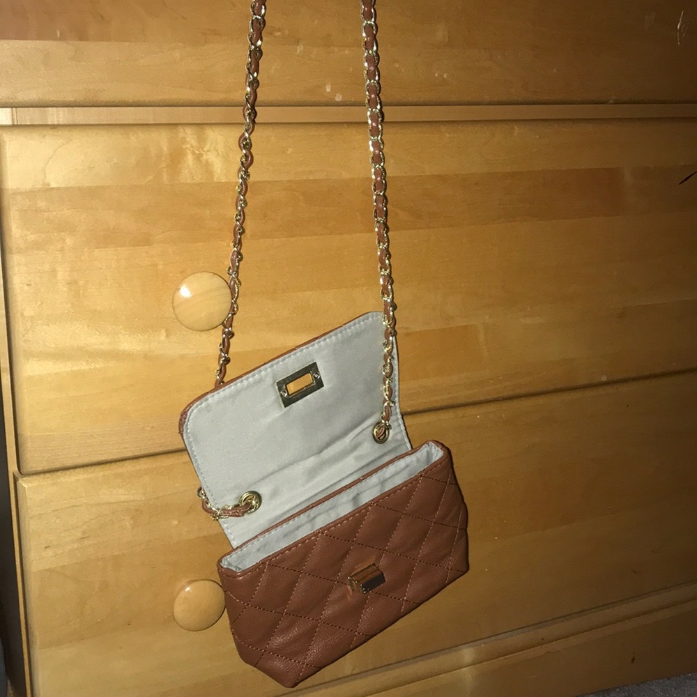 CROSS BODY/SHOULDER BAG